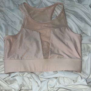 Ugh t pink cropped work out top!